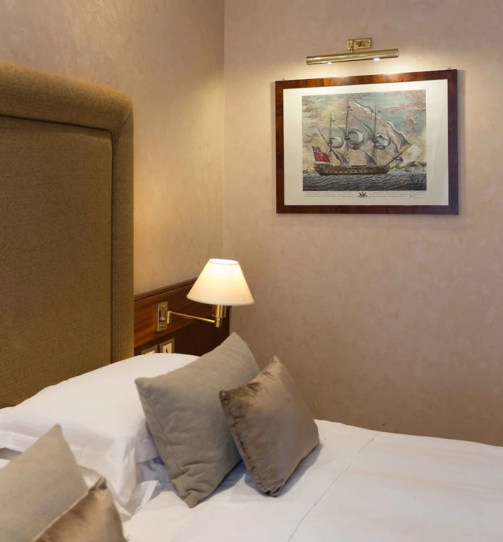 Standard room with balcony