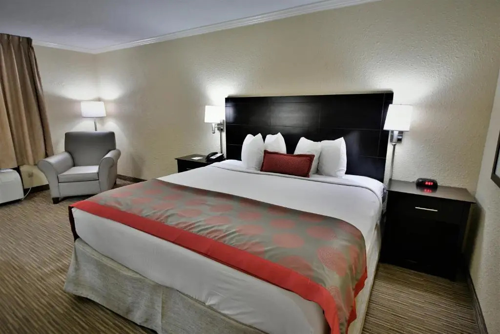 Ramada Hotel & Conference Center by Wyndham Jacksonville - Chambres