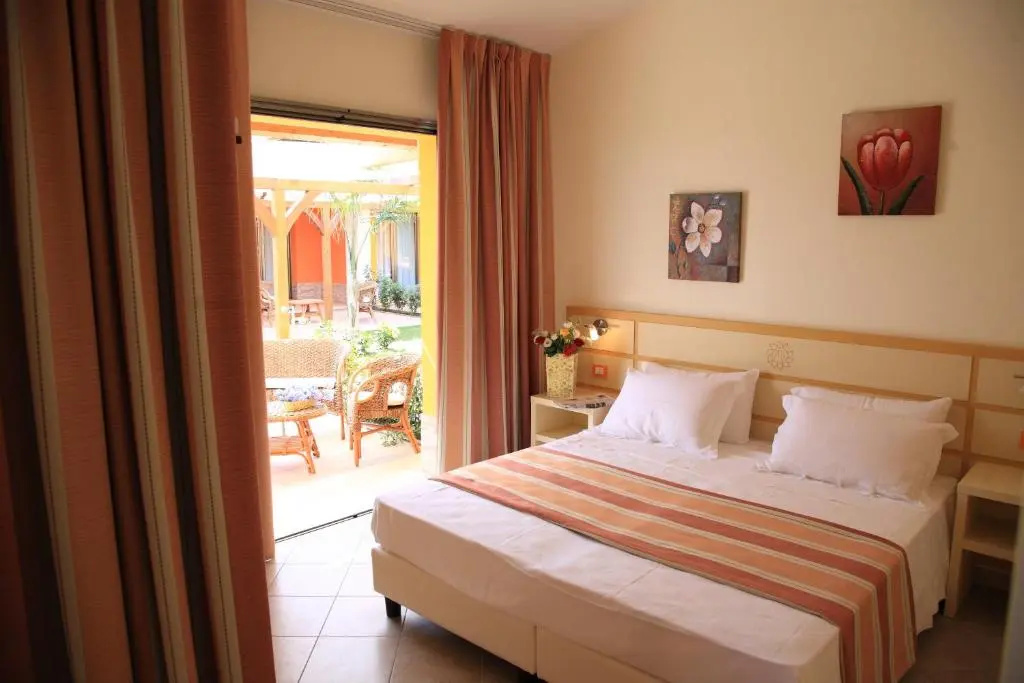 Hotel Baia Di Trainiti - Chambres