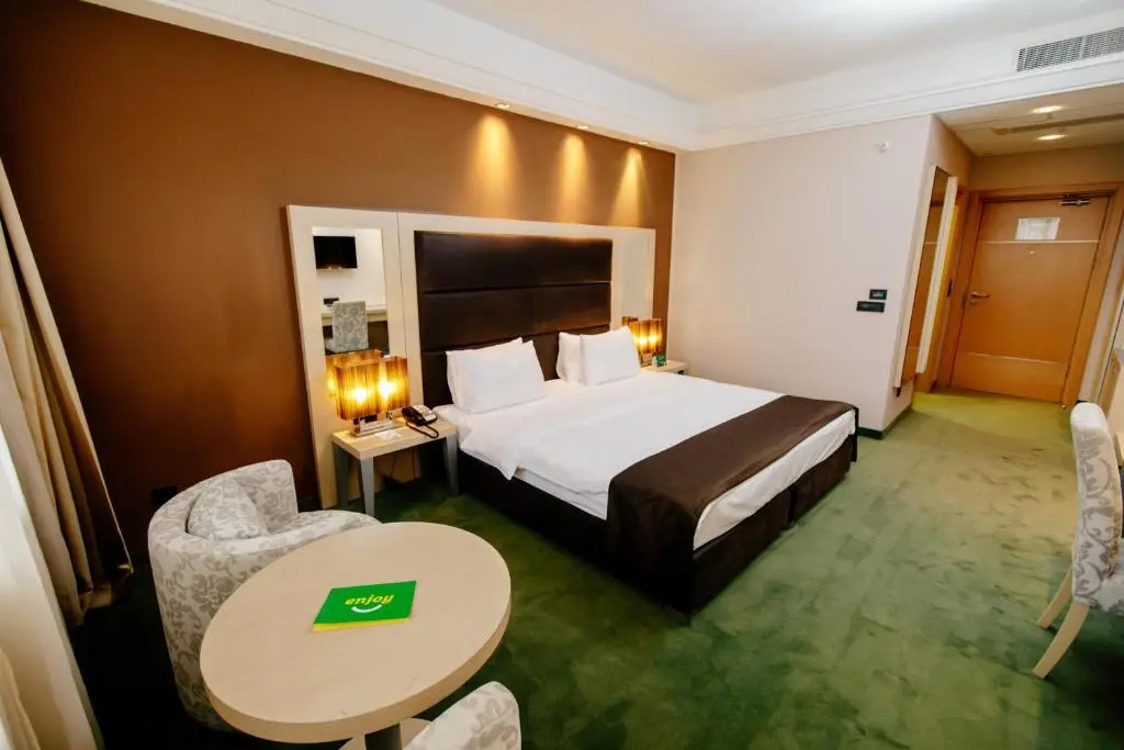 Holiday Inn Belgrade by IHG - Chambres