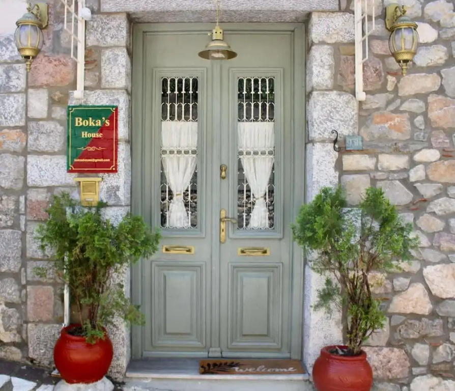 Arachova Boka s House Charming Mountain Getaway