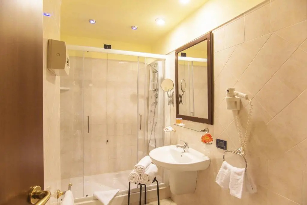 Hotel Tuscolana - Chambres