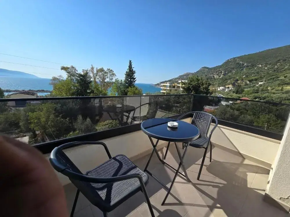 Standard Double room with balcony and with sea view (full double bed)