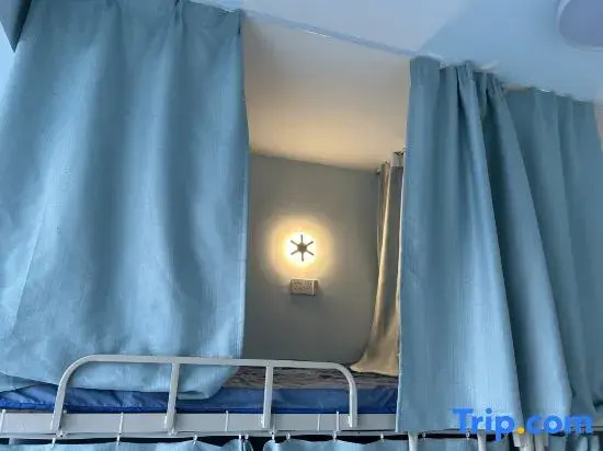 Bed in Dorm