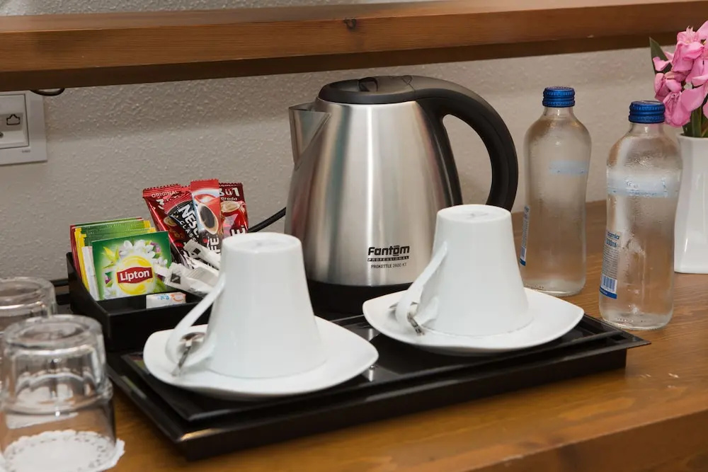 Dedeminn Marina Hotel — 4