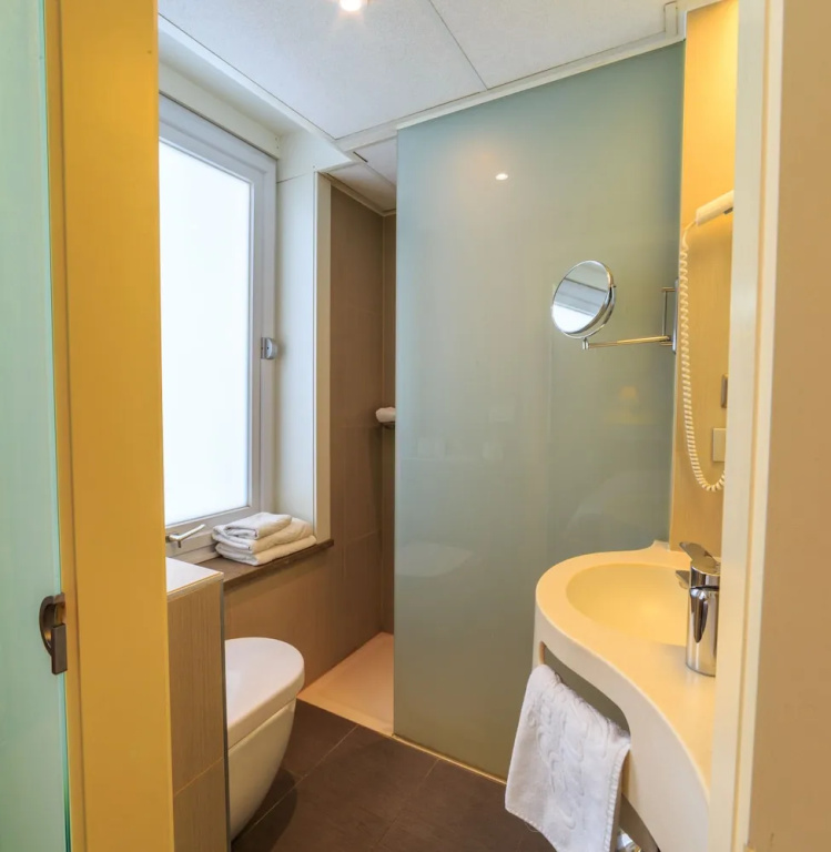 Hotel Pacific - Chambres