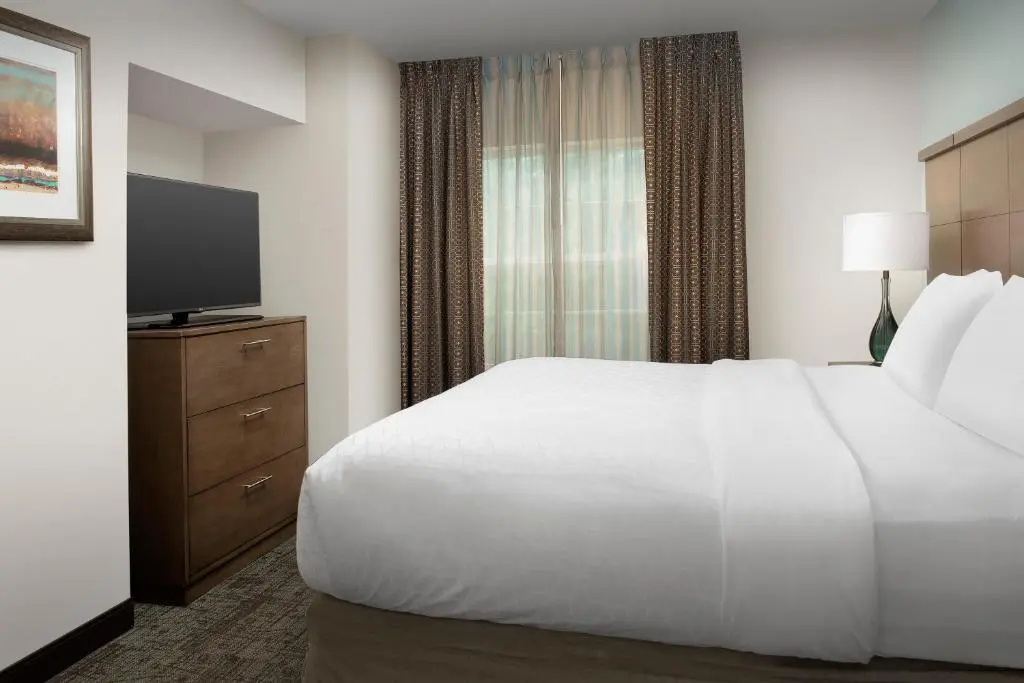 Staybridge Suites Greenville I-85 Woodruff Road by IHG - Chambres