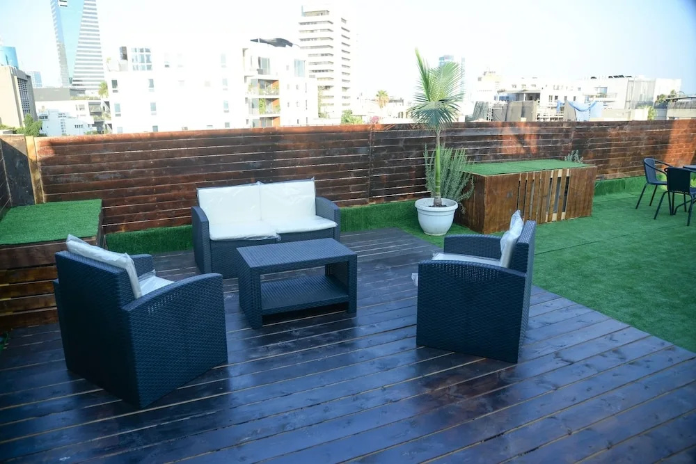 Rooftop Apartment Overlooking Rothschild