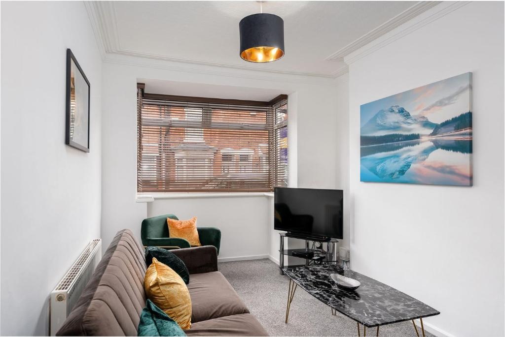 Stylish Contractor House & Leisure & City Centre & Parking