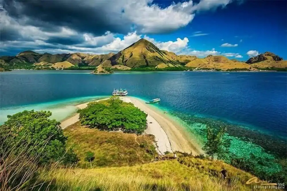 Beach & Waterfront