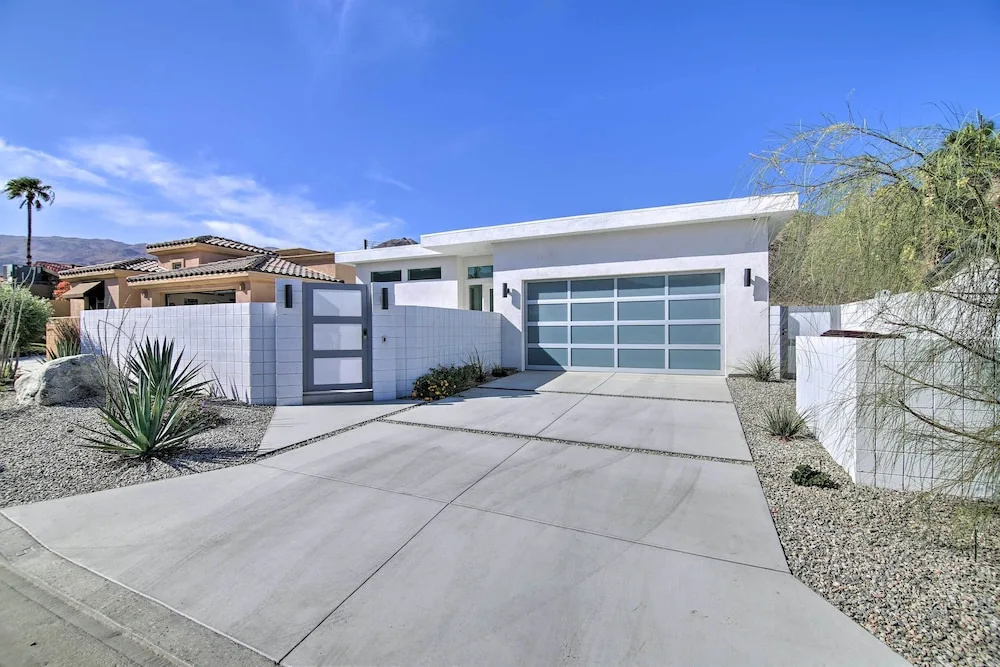 068332: 'desert Pearl' 3 BR Oasis w/ Private Pool!