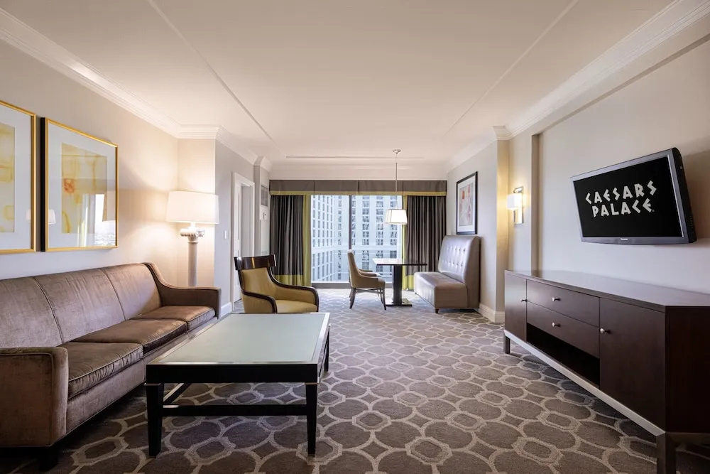 Octavius Executive Double Suite Fountain View (full double bed)