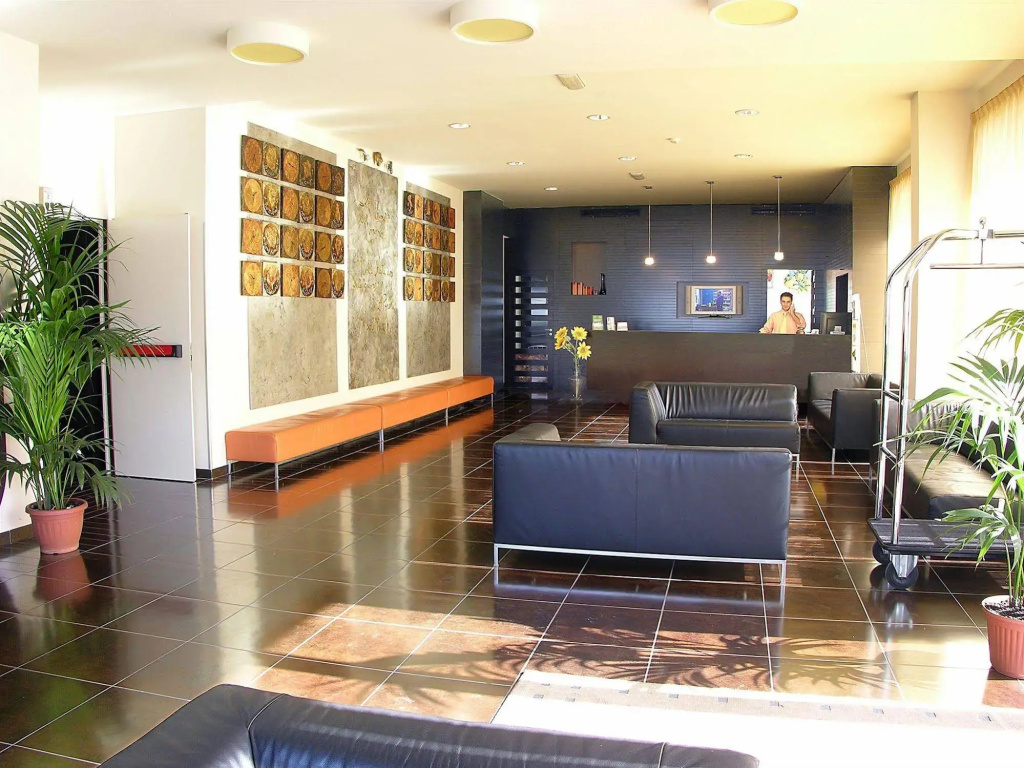 Hotel photo 2