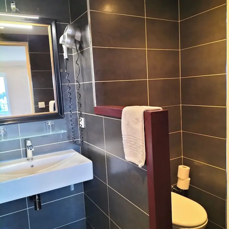 Standard Double room with sea view (full double bed)