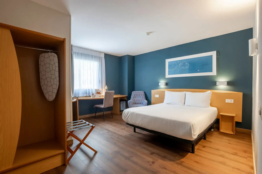 Travelodge Alicante Puerto - Chambres