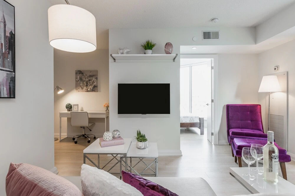 QuickStay - Enchantment in Yorkville - Yonge & Bloor - фото 24