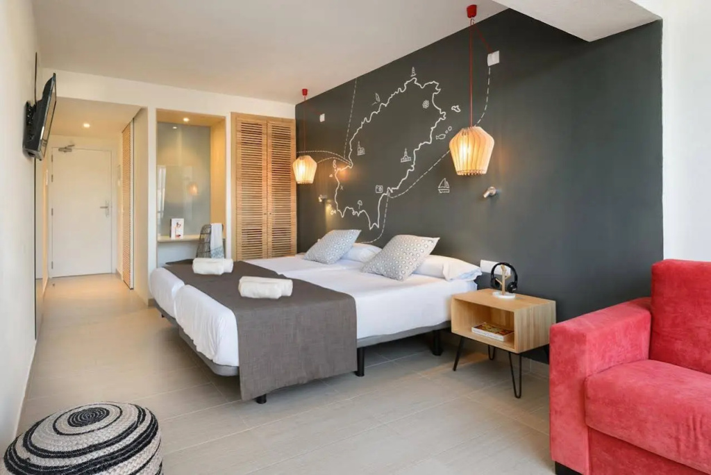 Hotel Vibra Cala Tarida - Général