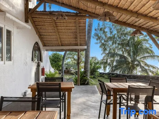 Grand Sahāna 3 | Beachfront Studio Apartment | Digital Nomad Complex
