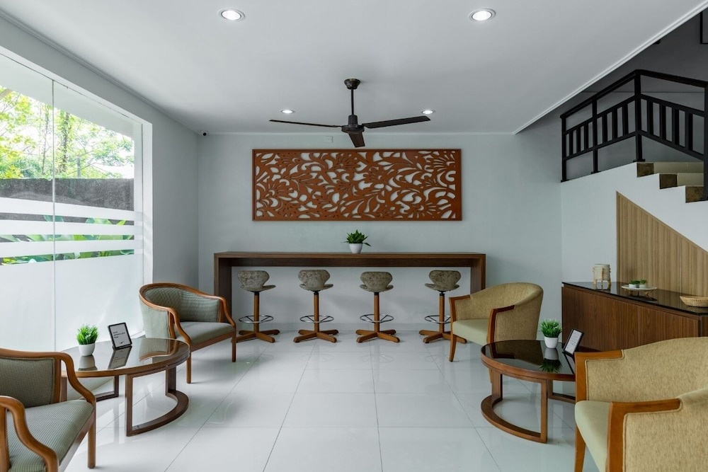 Отель Cove Matahari Guesthouse в Денпасаре