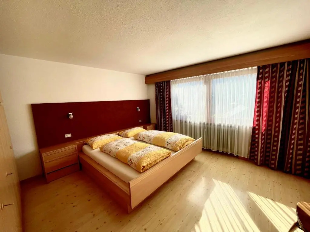 Apartment with mountain view