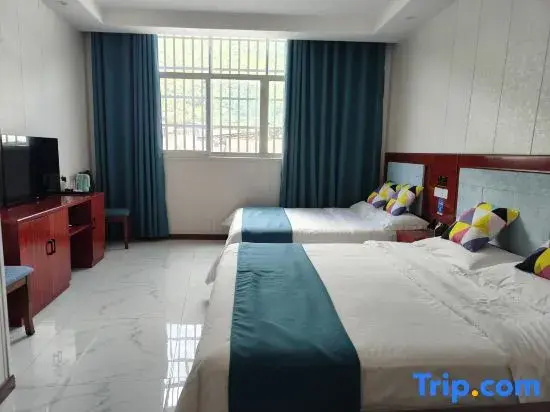 Standard Double Family room (twin beds)