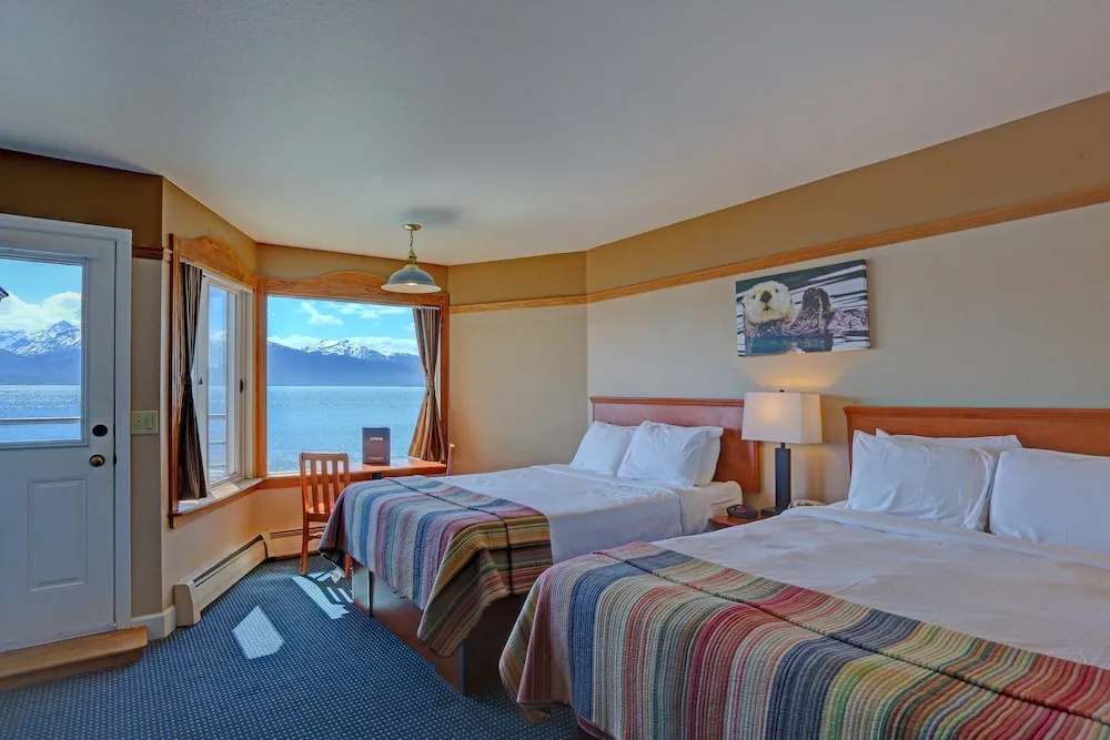 Standard Quadruple room with bay view