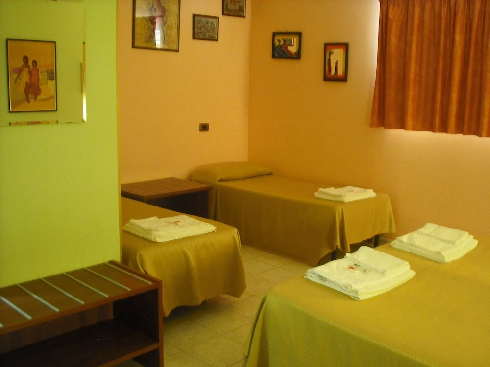 Cascina Garden Hotel - Chambres
