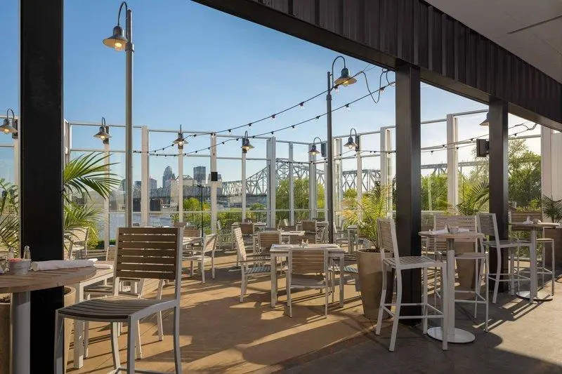 Sheraton Louisville Riverside by Marriott - Chambres