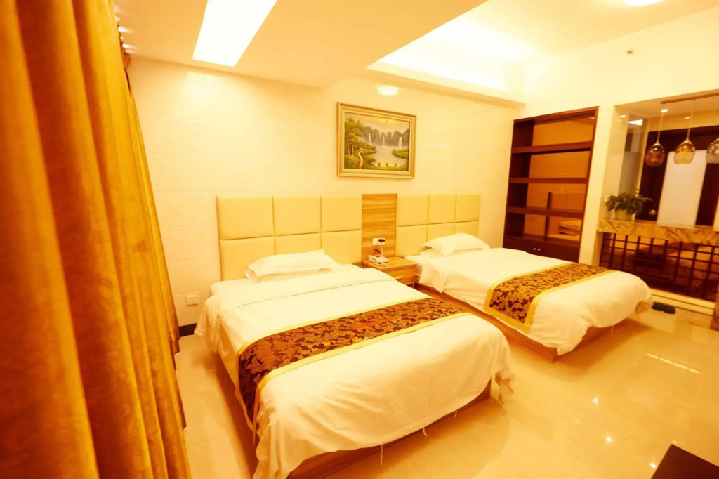 Sunny Private Apt Of Grand Continental