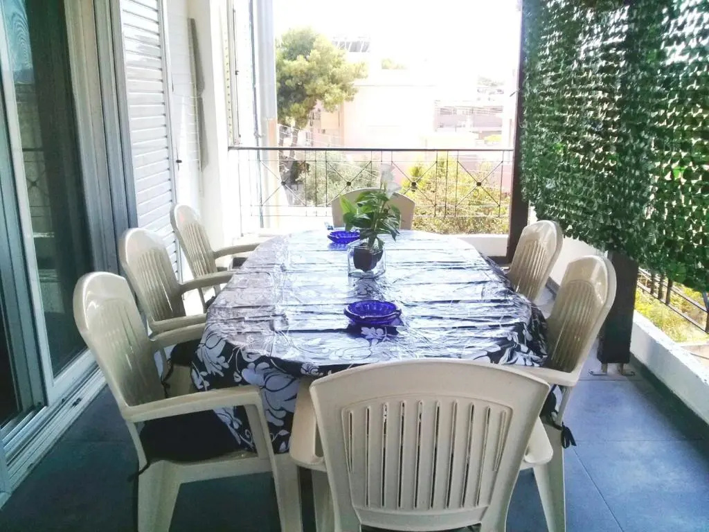 Greek hospitality 2