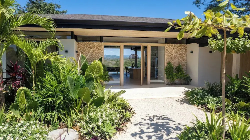 Casita Niaku by Wynwood House