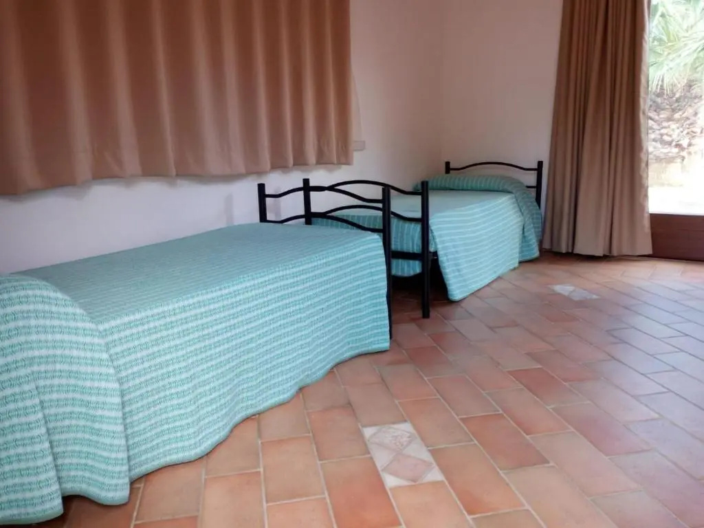 2 Bedrooms Cottage