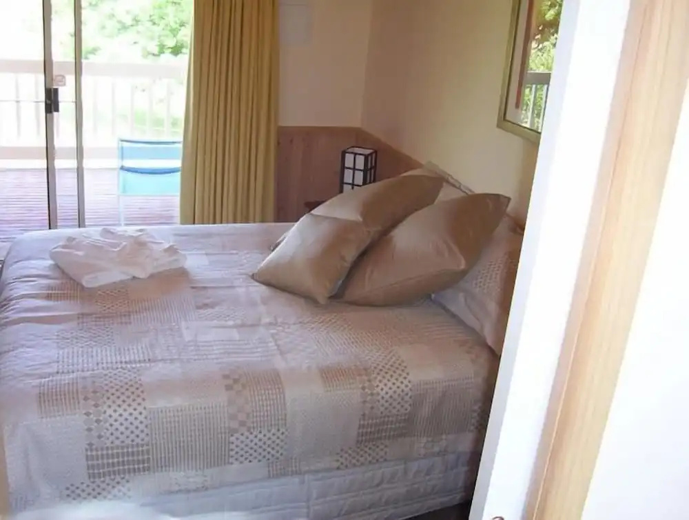 Standard Double room with balcony (full double bed)