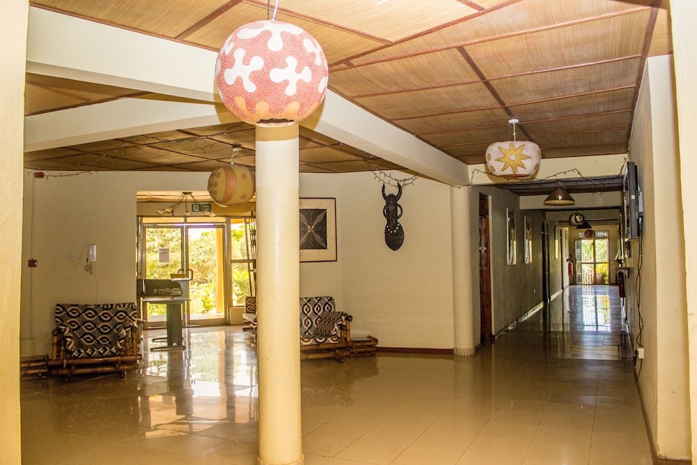 Sikaso Beach Hotel — 2
