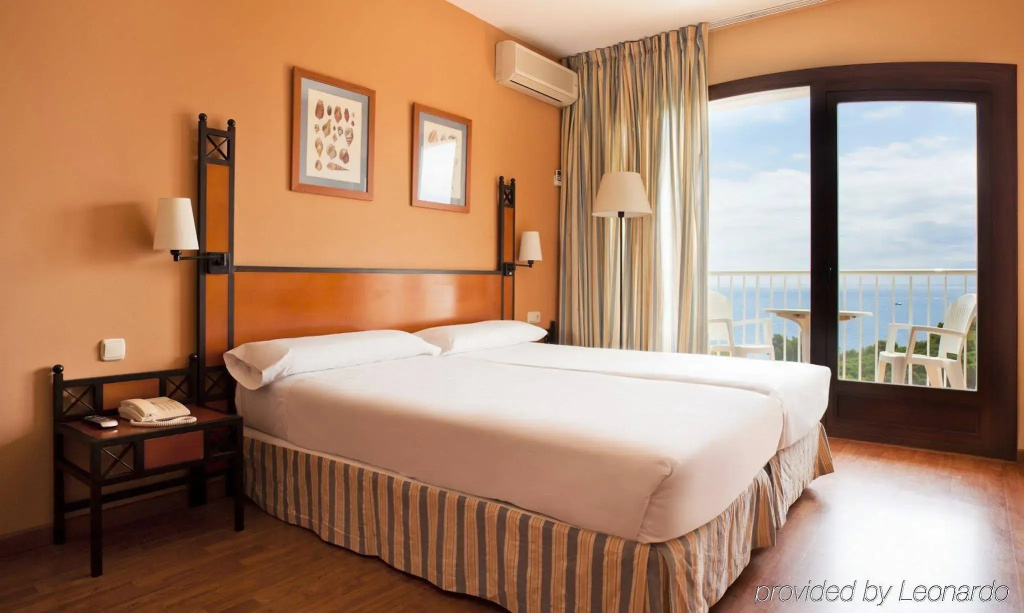 Hotel ILUNION Caleta Park - Général