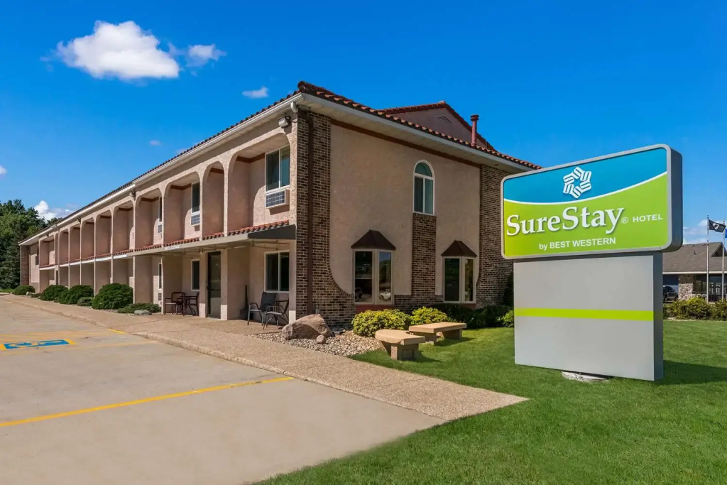 Spicer Hotel