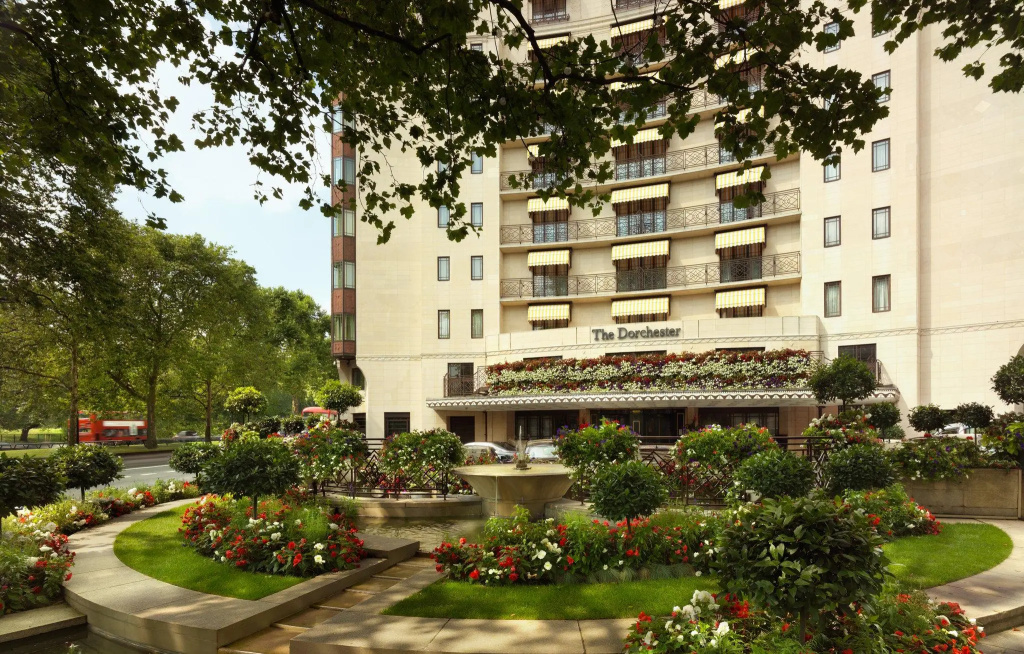The Dorchester — фото