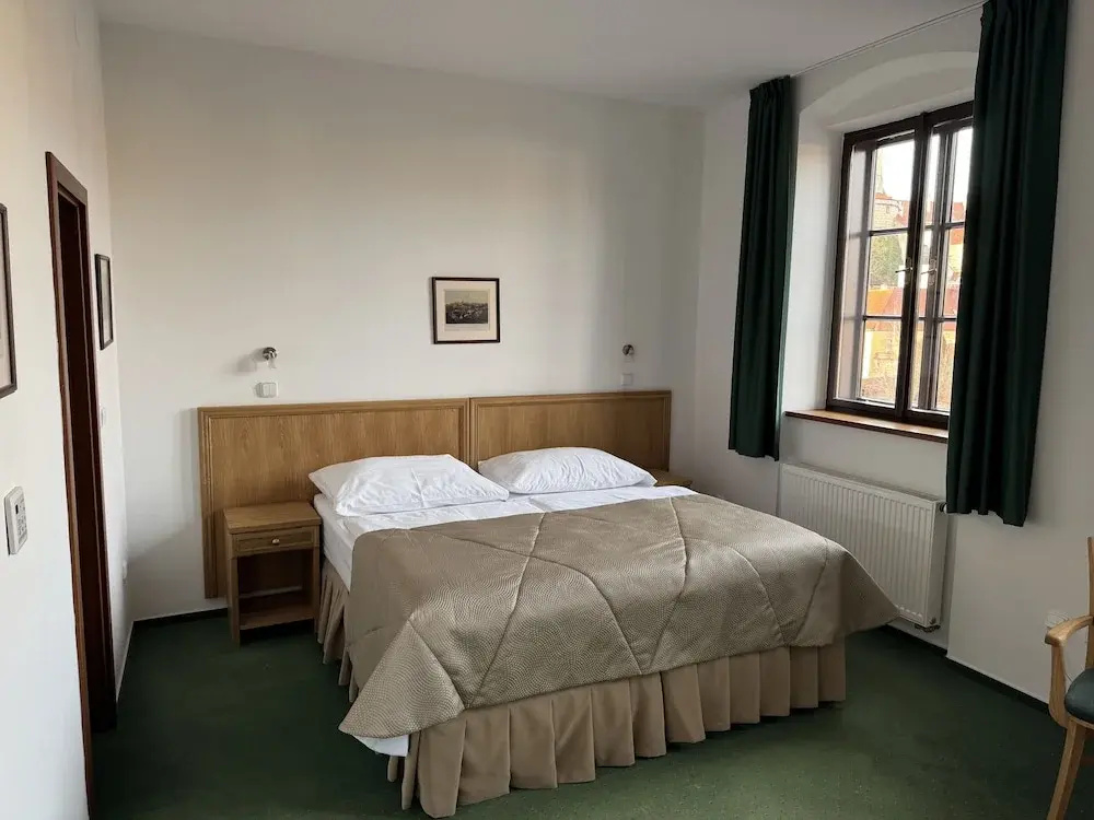 Comfort Double room with city view (full double bed)