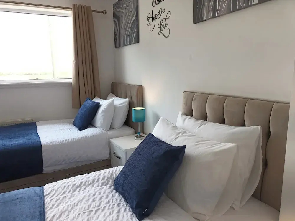Spacious Birmingham House - 7 Guests -free Parking