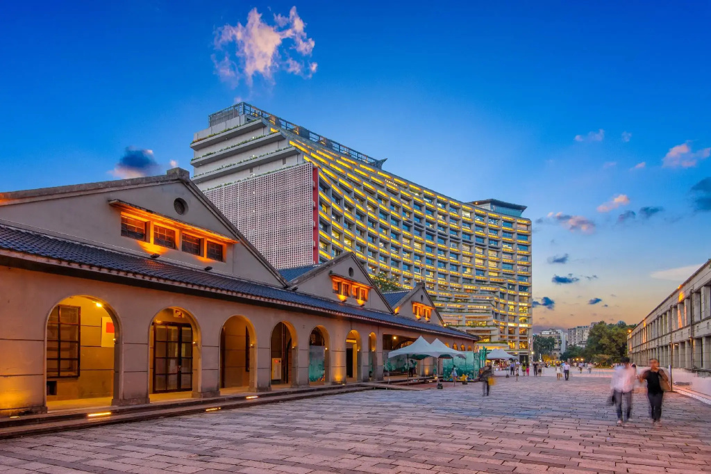 The We Hotel