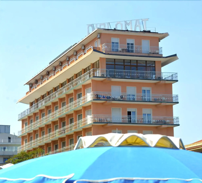 Hotel Diplomat Marine