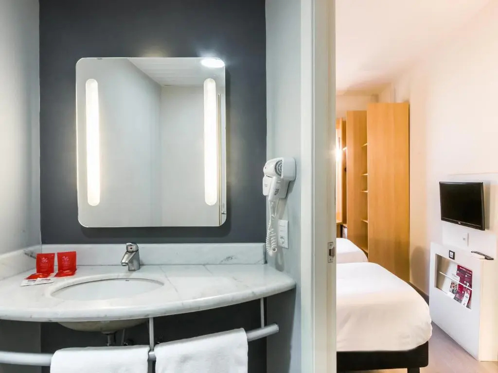 Standard Double room twin beds