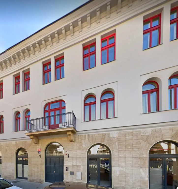 TurnKey Apartment Train Station