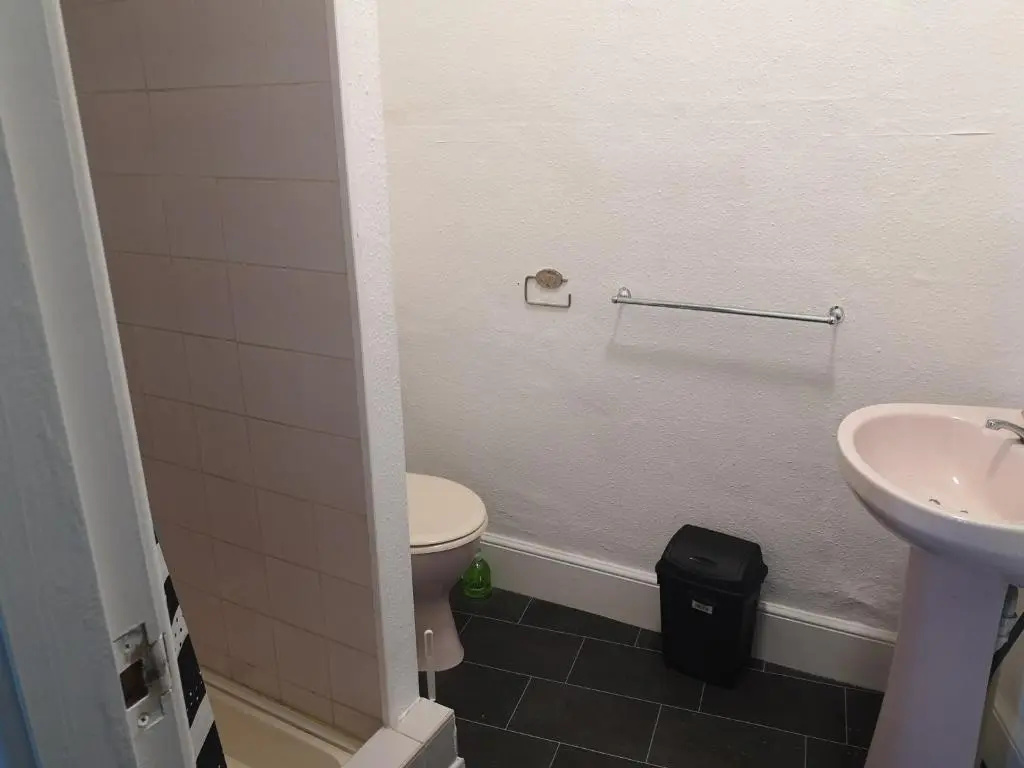 Deluxe Double room (full double bed)