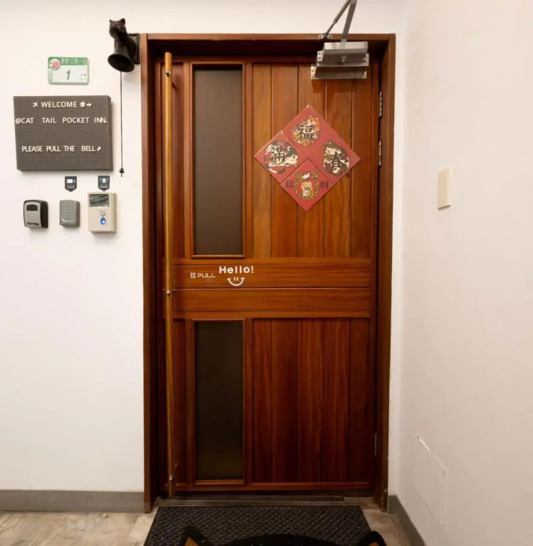 Apartment 10F