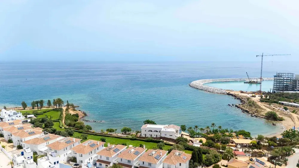 Sirena Solis Elevated Coastal Living Above Sirena Bay