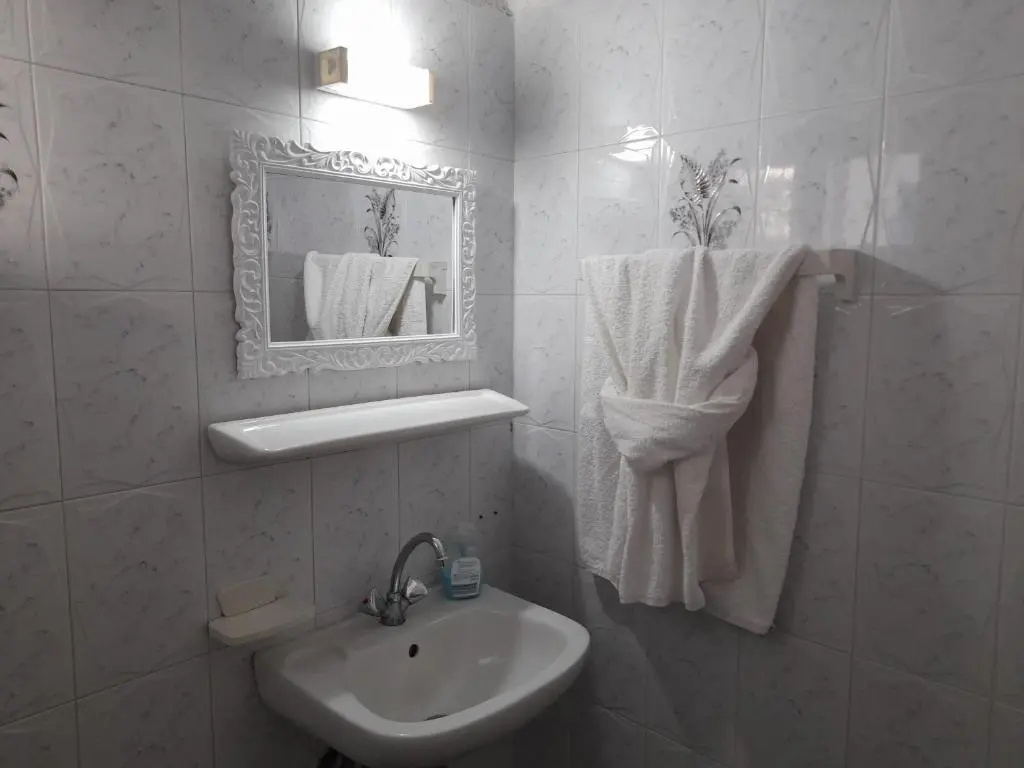 Economy Quadruple room