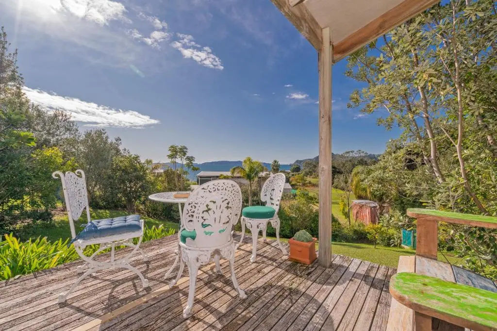 Puriri Cottage - Kuaotunu Holiday Home