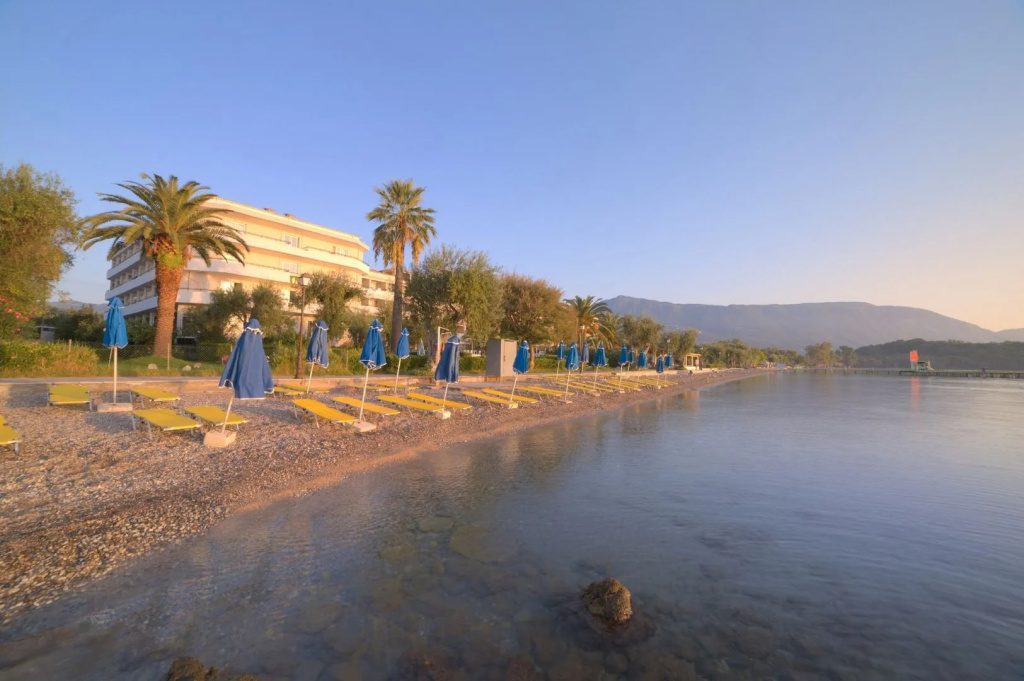 Beach & Waterfront