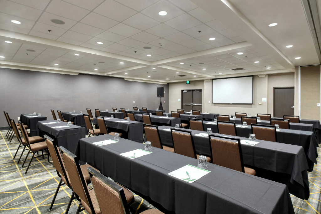 Holiday Inn Hotel & Suites Atlanta Airport-North by IHG - Général